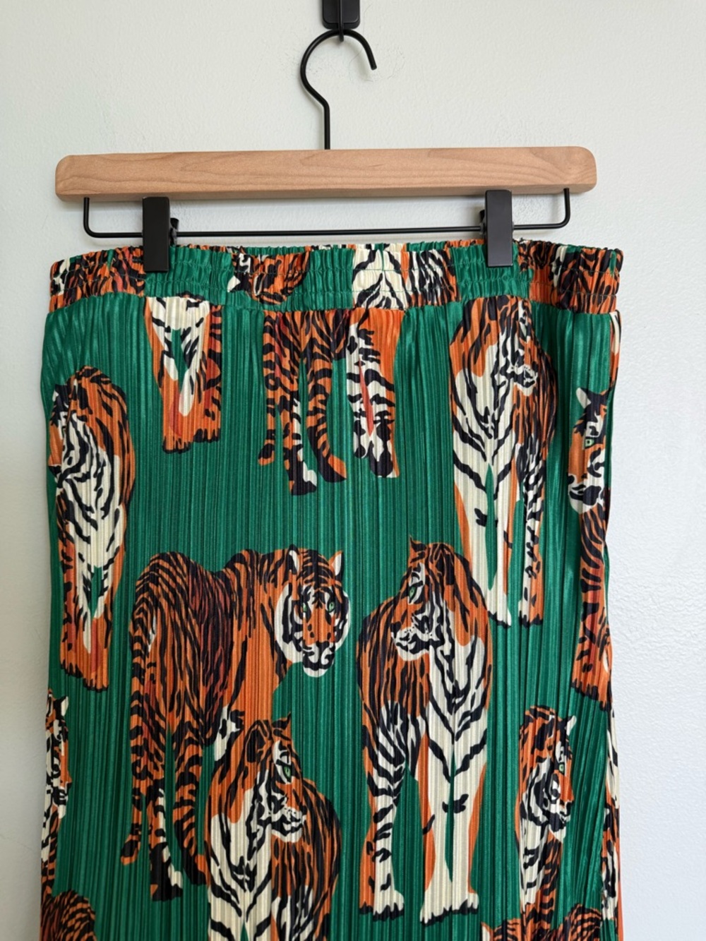 Dressed in Lala Santorini Midi Plisse Pleated Skirt in Green Tiger Tales Print - Picture 10 of 12